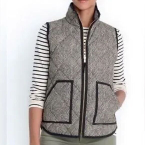 J. Crew Factory Excursion Printed Quilted 60% Down Puffer Vest Size Large - Picture 3 of 5